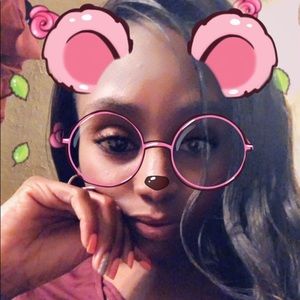 Meet your Posher, Brittney